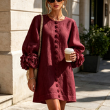 Rochie mini de damă cu nasturi florali, mâneci 3/4 și manșete în formă de trandafir