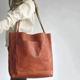 Valentino – Geantă tote clasică și elegantă