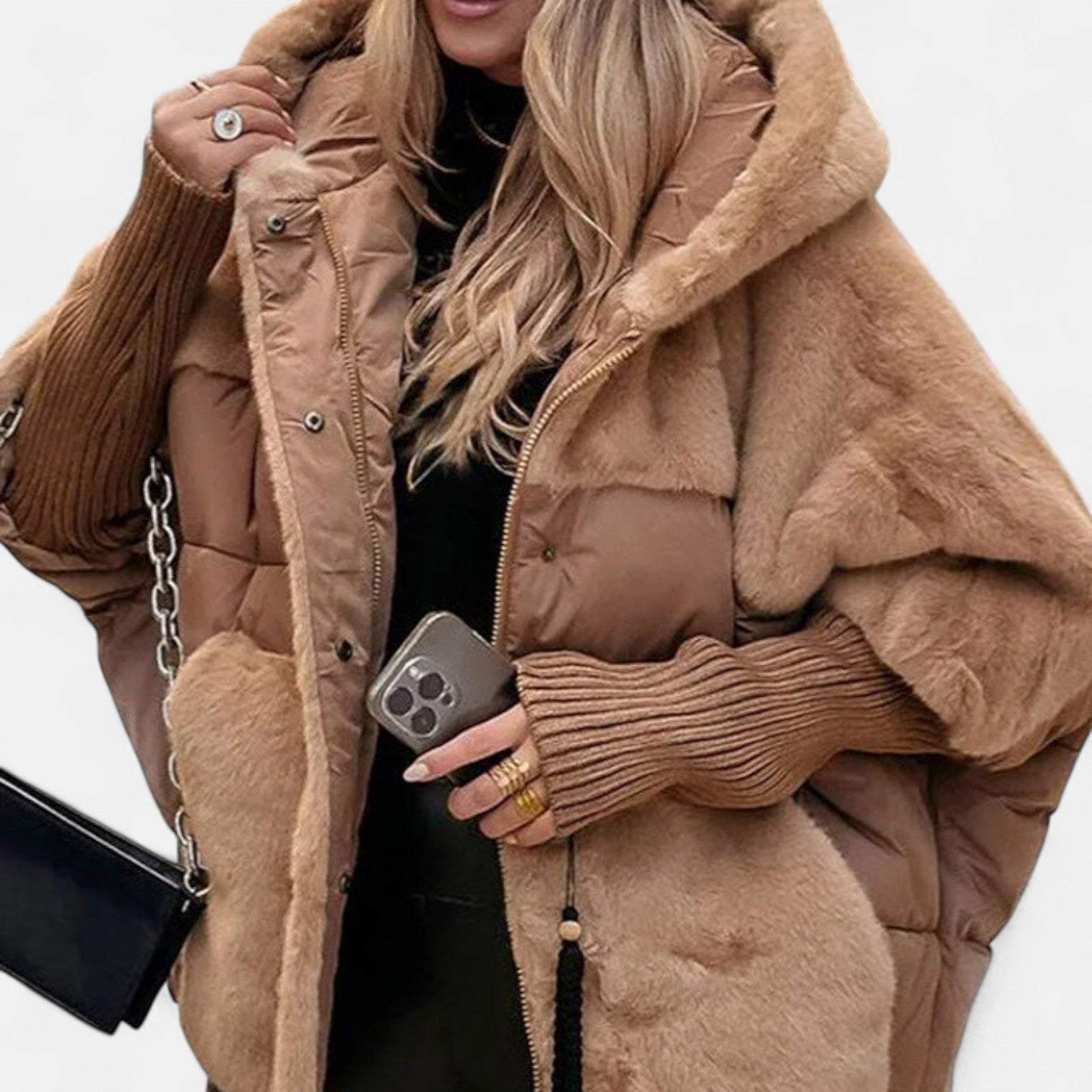 Gabriela – Jachetă Puffer cu Glugă și Patchwork